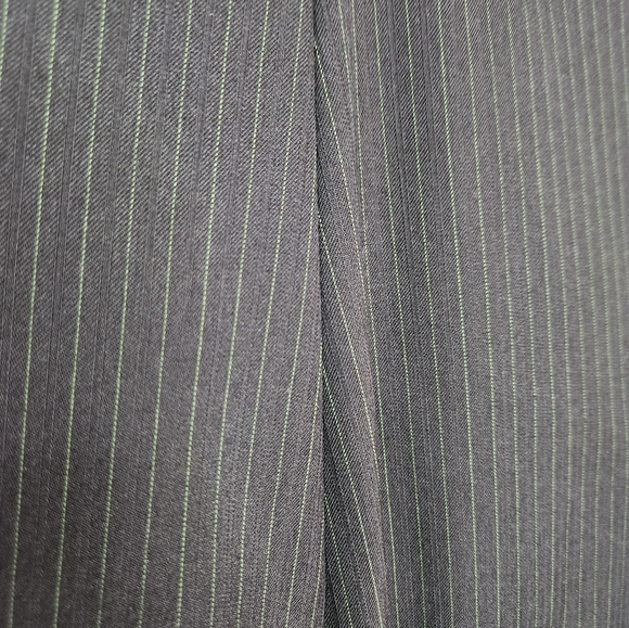 Men's Sean John Blue & Green Pinstripe 3 Piece Suit (shirt and tie not included) - Picture 7 of 8